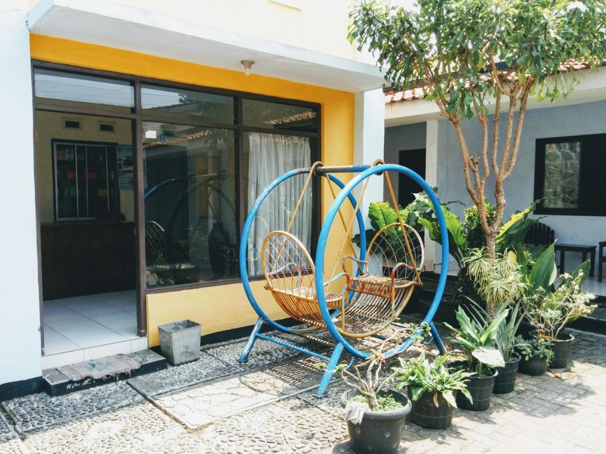 Hotel Gunung Slamet Пурвокерто Екстер'єр фото